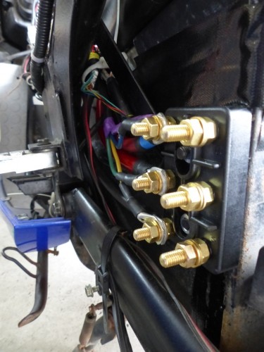 Motor-Klemmbrett_belegt.JPG (335.78 KiB) 4370 mal betrachtet Motor-Klemmbrett_belegt.JPG