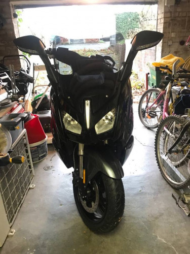 Garage Frontansicht.jpg