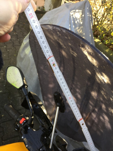 Zero-S-Hoehe_MRA-Naked-Bike-Windschild.JPG