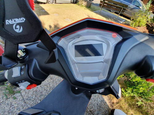 20190703_182453 (1).jpg (10.52 MiB) 3494 mal betrachtet Hier kann man ganz gut erkennen wieviel Platz eigentlich noch da ist der nicht genutzt wurden ist.