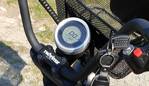 Hier mal ein Bild vom Tacho