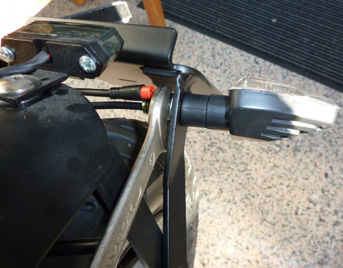 6-Blinker hinten Verschraubung m Schlüssel.JPG