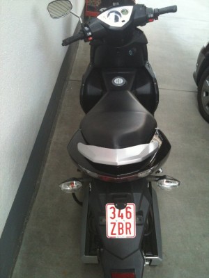 IMG_0618_576x768.jpg (66.6 KiB) 95726 mal betrachtet Erider Thunder ohne Koffer......