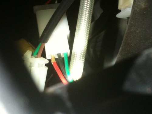 DC DC 006_800x600.jpg (53.17 KiB) 2196 mal betrachtet Das Übel in der Frontverkleidung