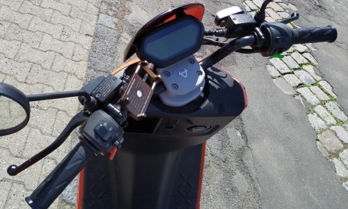 emmy-niu-n-cockpit.jpg