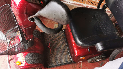 IMG-20220527-WA0000.jpeg (5.4 MiB) 5340 mal betrachtet Hab übrings diesen Hobel hier...