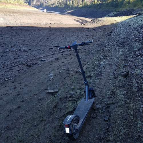 2.jpg (5.58 MiB) 3446 mal betrachtet ab hier ist schluss, die Reifen greifen nicht meht . Wünsche mir doch Reifen mit ein bischen mehr Gripp / kleine Stollen