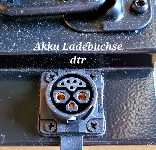 Akku Ladebuchse DTR.jpg