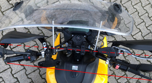 Lenker rechts nach hinten gebogen.jpg