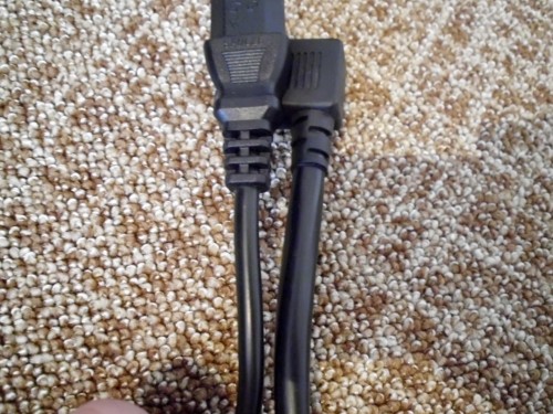 Rechts das Emcokabel