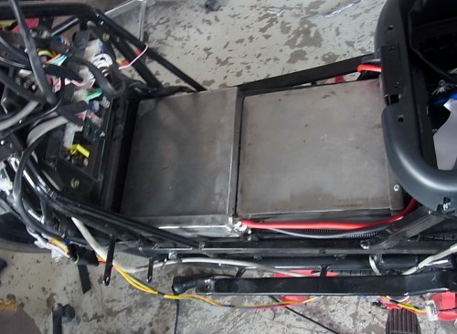 Umbau 1.jpg (202.33 KiB) 3828 mal betrachtet Umbau auf LiPo 48 Volt 86 AH