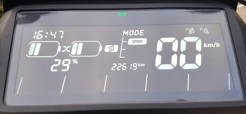20231028_320149.jpg (2.49 MiB) 1917 mal betrachtet nach meiner 100 km Fahrt am Stück ohne die APP Verbindung kein Verbindungsabbruch von GSM und GPS. Also weis NIU wo mein Roller ist und wie er fährt. Nur ich nicht.