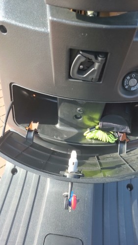 16 Handschuhfach offen.JPG