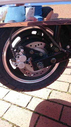 25 Hinterachse Bremse.JPG