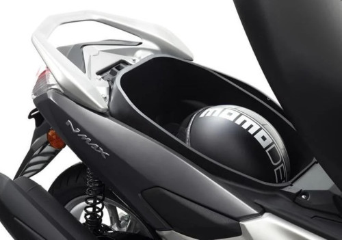 2017-yamaha-nmax-eu-matt-grey-detail-006.jpg