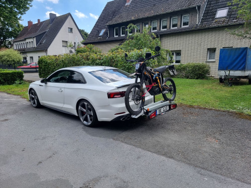 Mit Träger schräg.jpg