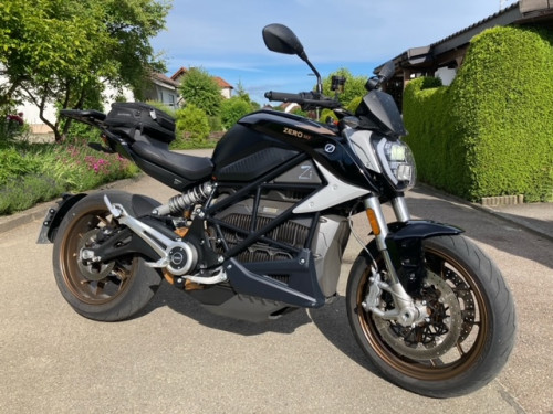 Rechts.jpeg (356.23 KiB) 1627 mal betrachtet ZERO SR/F