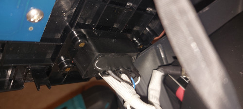 1727373608727135411838693349177.jpg (5.43 MiB) 1262 mal betrachtet Deckel von innen