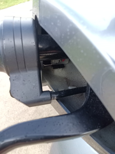 Hier sieht man wie das Kabel schon gelitten hat.