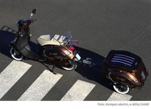 Kumpan mit 2 Radhänger - Kopie.jpg