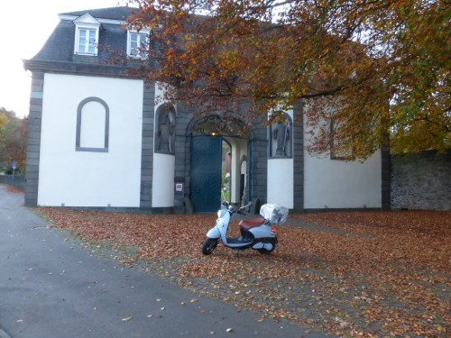 Eingangsportal Kloster Heisterbach-a-.jpg