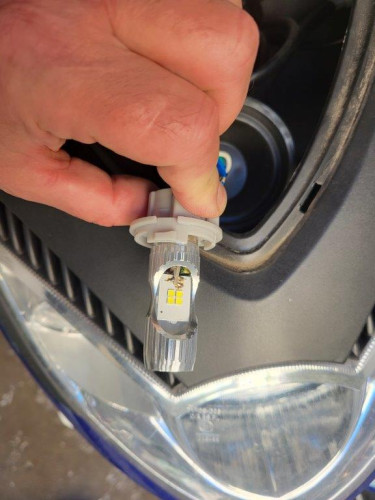LED-Leuchte 4.jpg