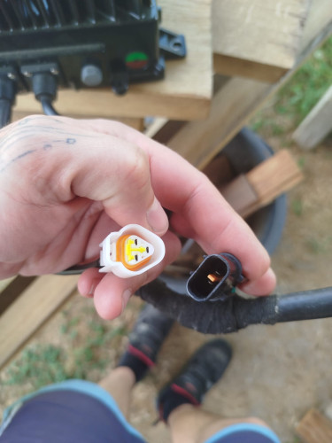 Ladegerät Stecker.jpeg