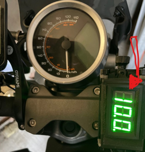 Ladestrom Ladegerät.jpg