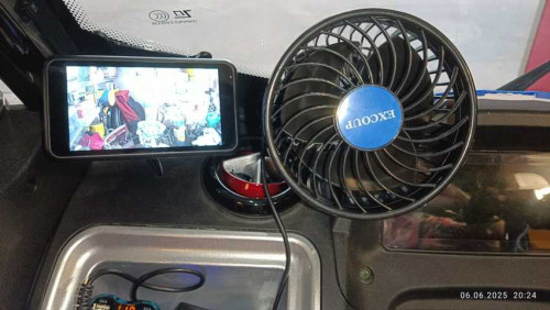 Hopper Ventilator & Display Kamera hinten oben (2).JPG