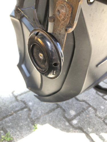 Zero S erider thunder Hupe vorn.JPG