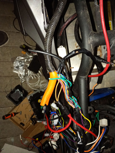 1000013654.jpg (4.53 MiB) 2153 mal betrachtet Kabelwirrwarr