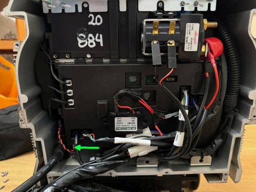 2024 MR battery shunt connector marked.jpg