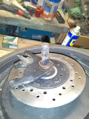 Halter von Bremssattel