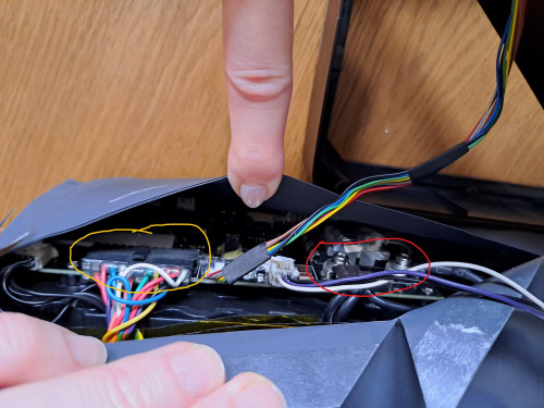 Akku BMS markiert.jpg