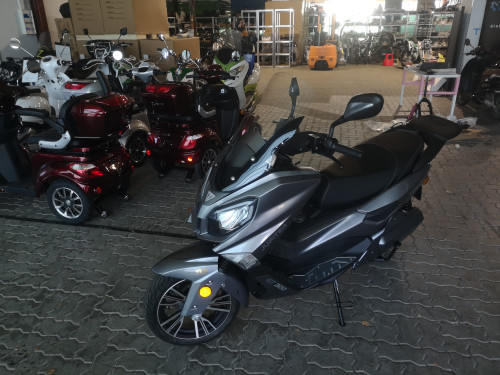 02_GT300 Ansicht.jpg