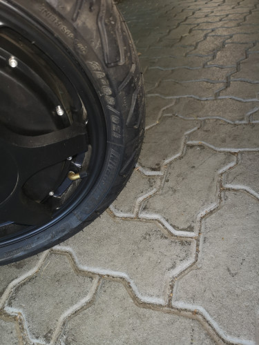 06_GT300 Michelin.jpg