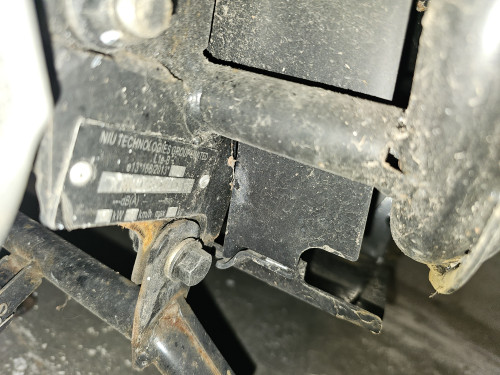 Die auf dem letzten Foto sollte die Traverse oben zu sehen sein beim NQI