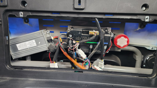 Motorcontroler und DC-DC-Wandler