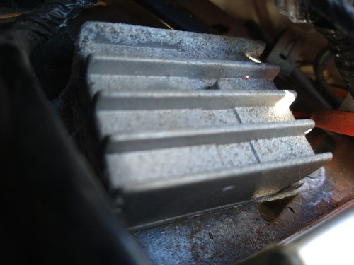 05 - Device-mit-Kühlrippen.jpg