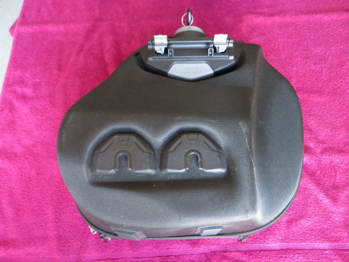 Ribelle_Pack_07.jpg