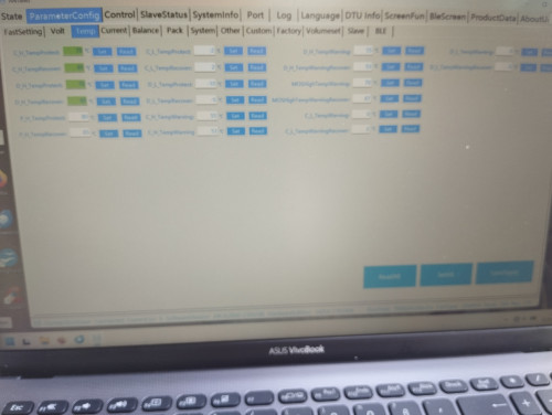 ANT_BMS 24s, Windows Laptop+USB PC-Adapter Kabel 4pol auf 10pol gelb grün -sw +rt, Parameter-Config, Temperaturabschaltung von 60°C auf 70°C, Temp.-Rückschaltschwelle von 55°C auf 65°C geändert mit blauer Set Taste neben Eingabefeld, siehe 4 grüne Felder, dann mit blauer Taste SaveParameter rechts unten abspeichern