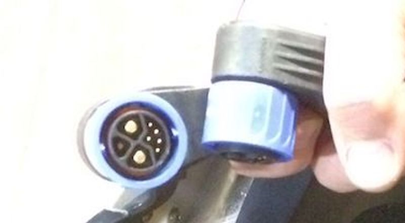 Stecker2.jpg