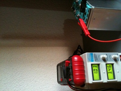 Labor Ladegerät mit 20Ah Block bei Initialisierung